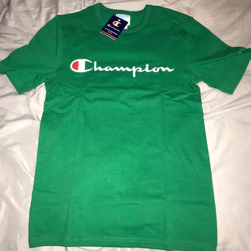 Champion men’s t-shirt🆕